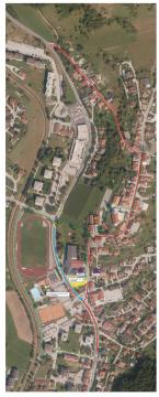 PEŠCI + PROMET: ZELENA ČRTA PEŠCI, RDEČA IN MODRA ENOSMERNI PROMET ZA OSEBNA VOZILA 